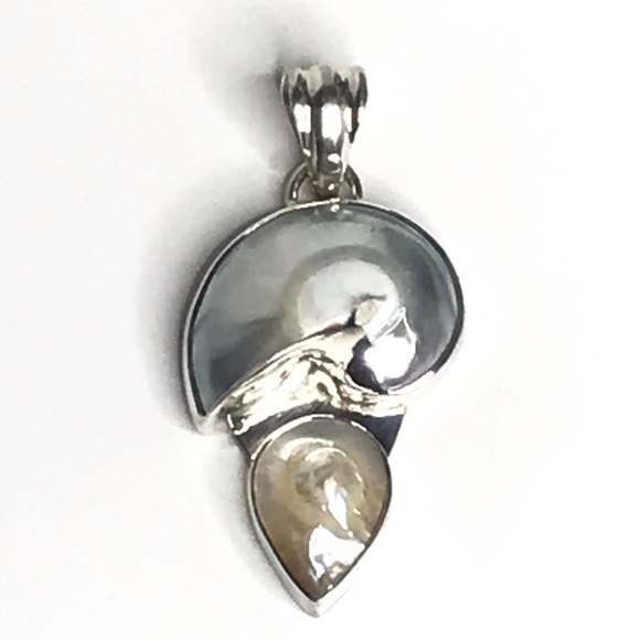 Jewelry - Pendant Shell Mother of Pearl Sterling